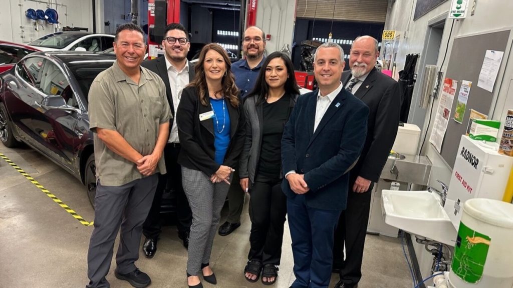 From left to right – Coalition for Clean (CCA) Air Executive Director Joe Lyou, JETSI Outreach Manager Kareem Gongora, Rio Hondo College’s (RHC) Superintendent/President Dr. Marilyn Flores,CCA’s Deputy Director Chris Chavez, APIFM’s Cecilia Su’a, SCAQMD Vasileios Papapostolou, and RHC’s Dean of Career and Technical Education Mike Slavich.